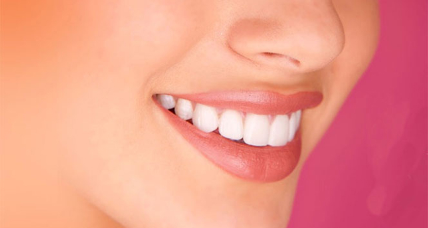 Pembe diş estetiği için diş eti ne kadar önemli