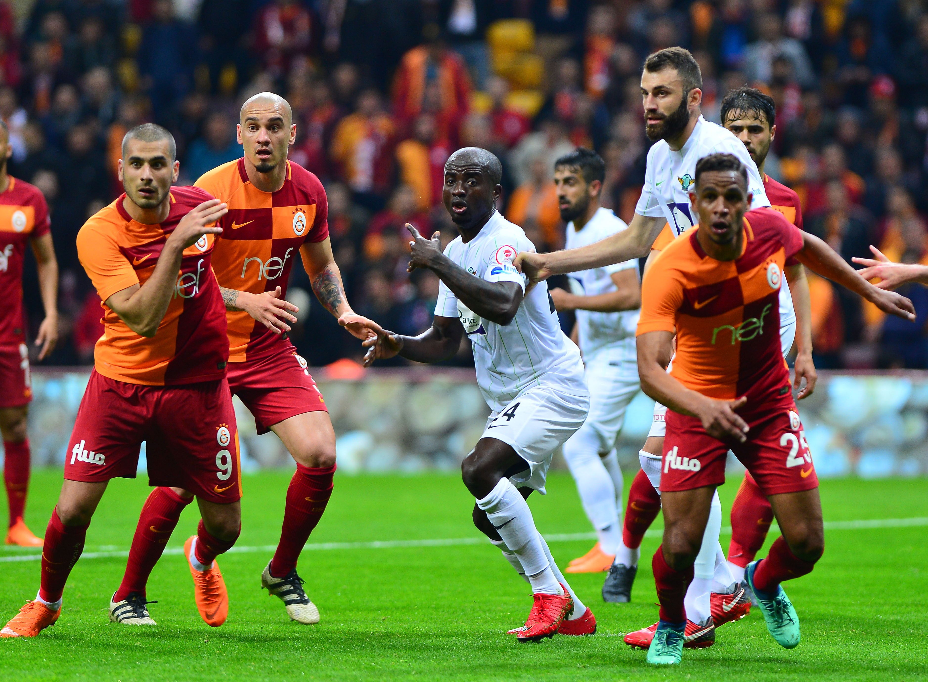 galatasaray-akhisar-maci-ozeti-ve-golleri1.jpg